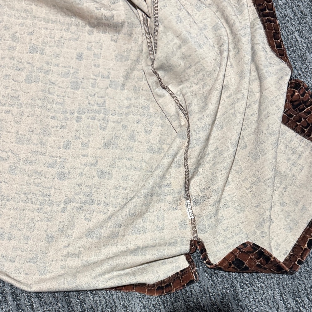 Basic Editions Brown Patterned Shirt - image 6